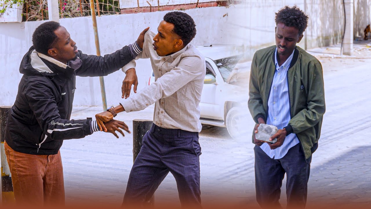Dadka Dunida Ku Nool Waa Labadaan Midkood Iyo Kuwa Soo Raaca.@jiilmedia