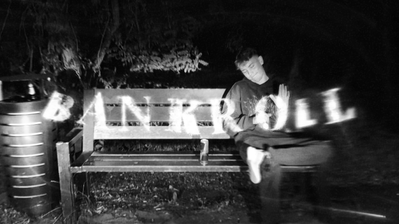 FRS - BANKROLL (PROD.davegotbeats)