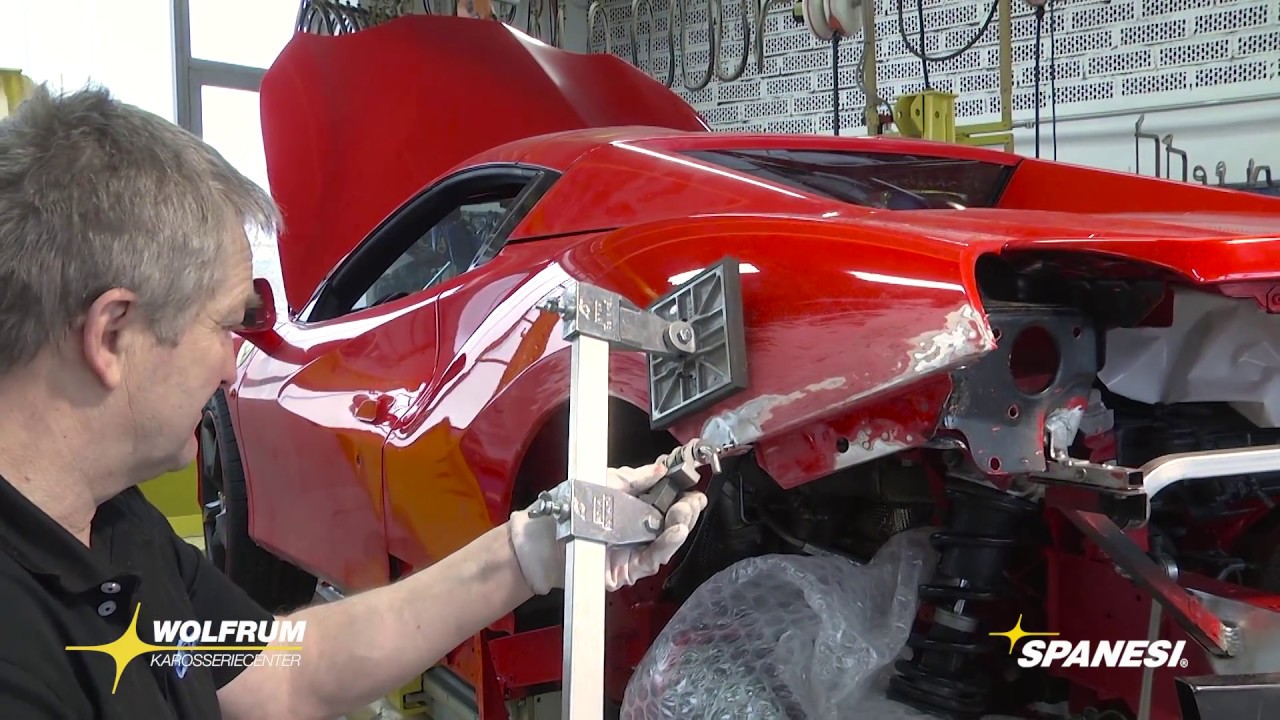Wolfrum Ferrari Spider Reparatur mit Spanesi Touch Karosserievermessung