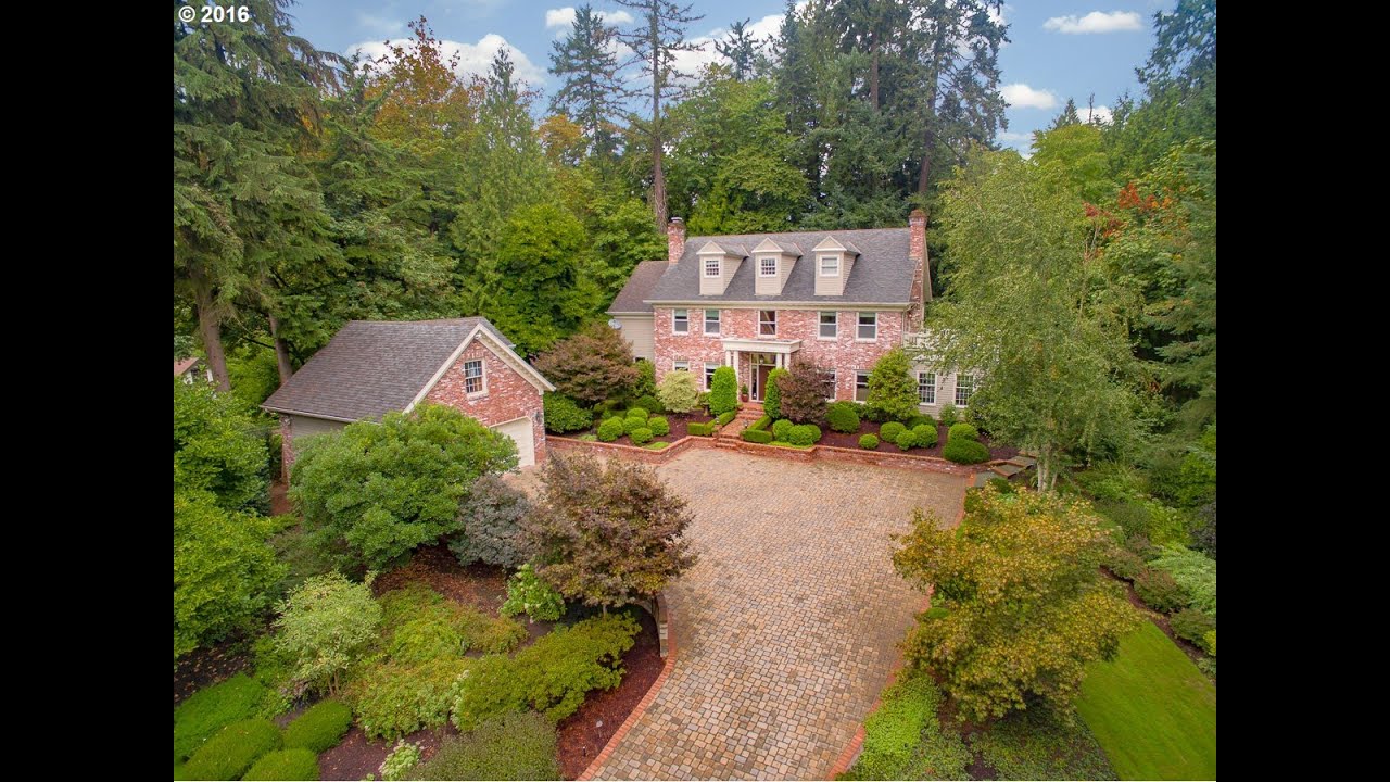 Executive Home Portland - 01643 SW Radcliffe Court, Portland, OR 97219 - SOLD