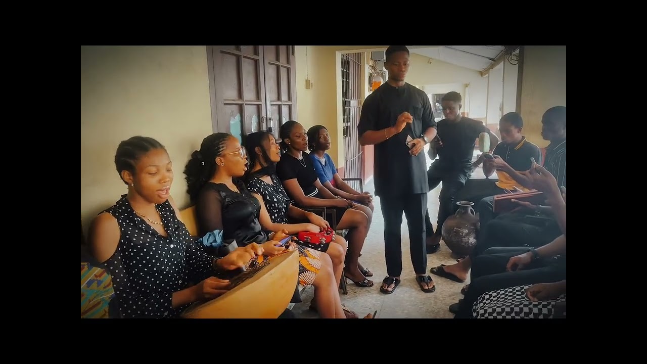 M’Ojoka - Alex Ugwu Performed by St Thomas Aquinas Choir St Luke’s Chaplency Nauth Nnewi