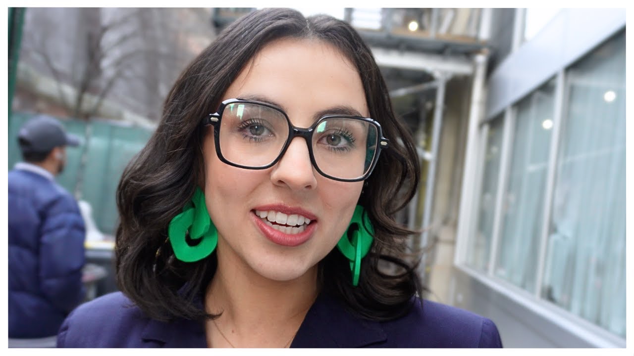 What People Are Wearing at Alfargo's Marketplace? (Street Style NYC 2025)