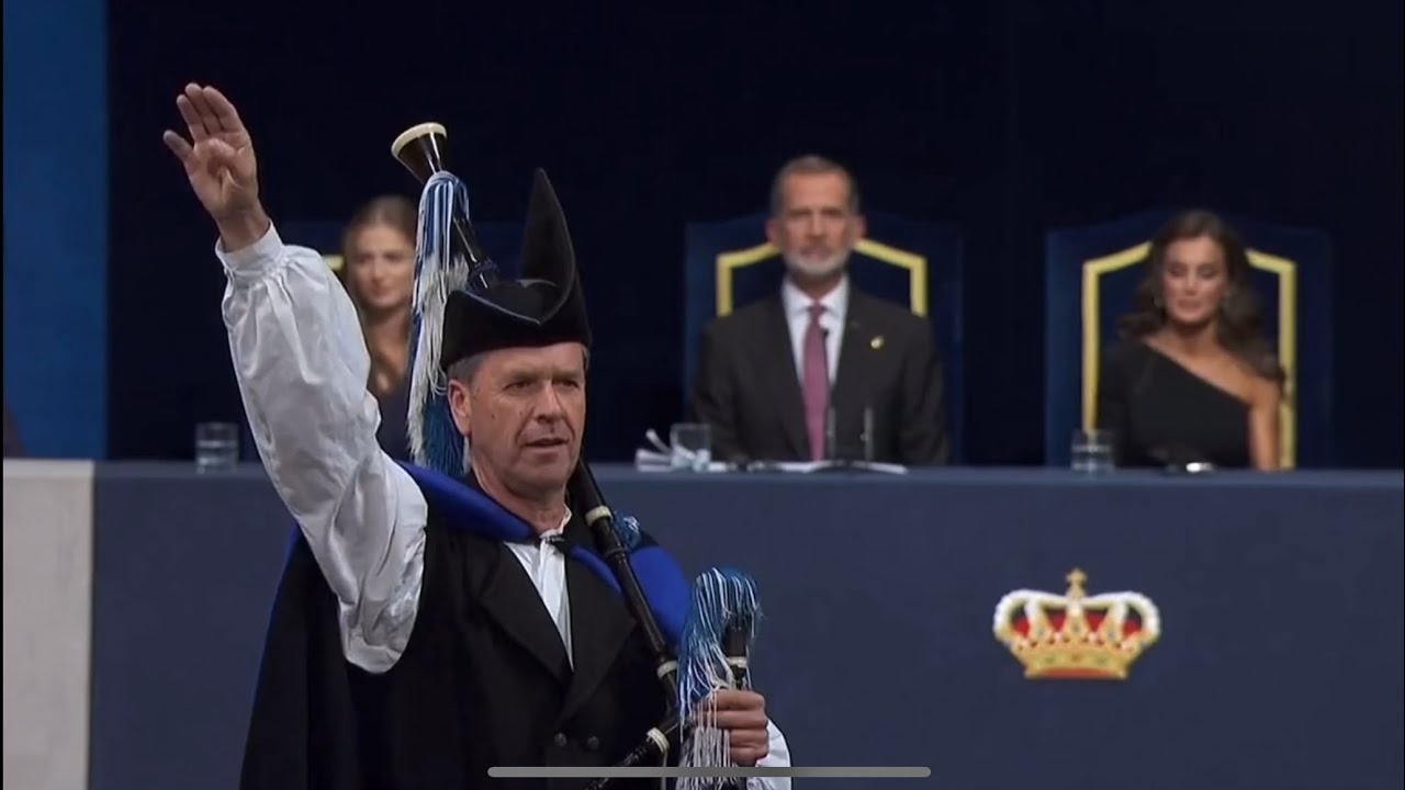 Himno de Asturias, interpretado por la Real Banda de Gaitas Ciudad de Oviedo