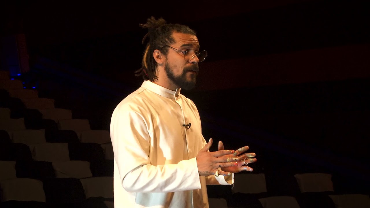 E se o homem descobrisse que ele pode sentir? | Santo  | TEDxMacedo