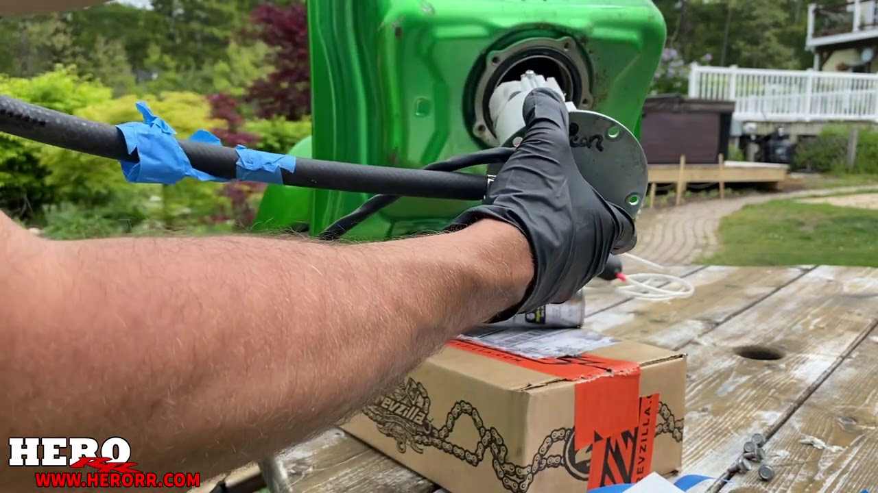 ZX14R Rebuild Part 6: Checking Compression, spark, and fuel