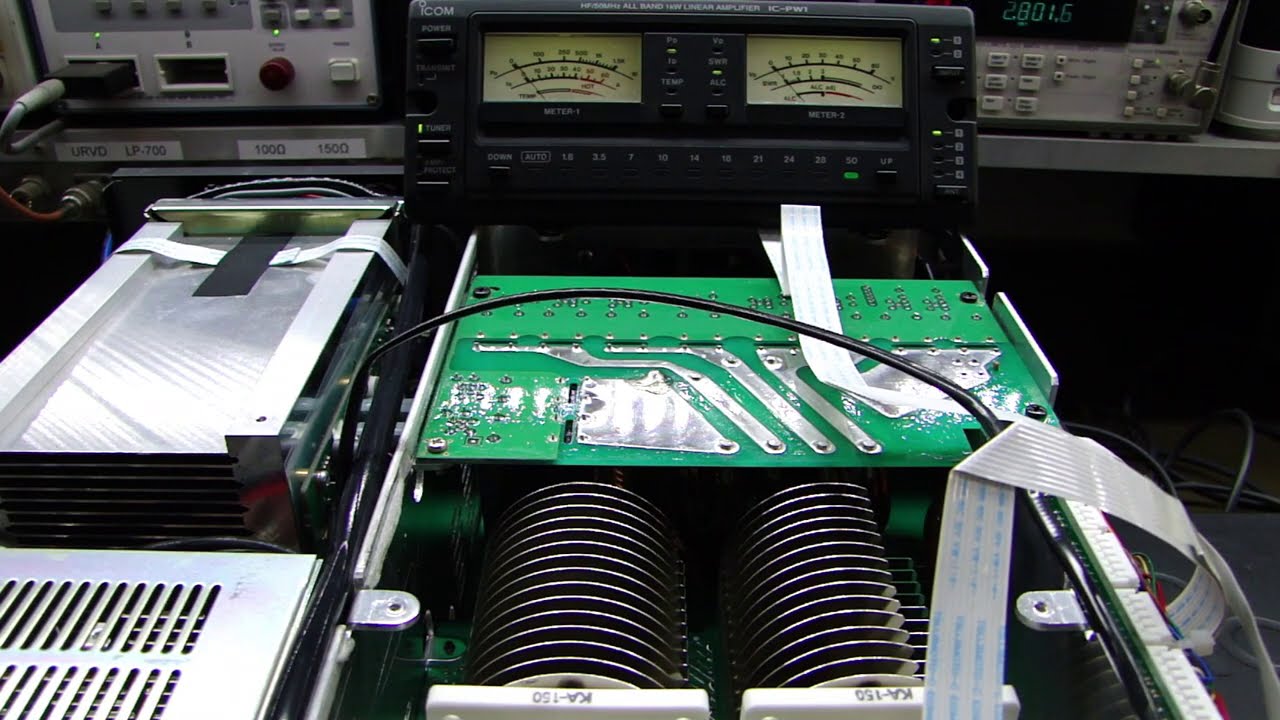 ALPHA TELECOM: ICOM IC-PW1 DERRETERAM OS CAPACITORES VARIÁVEIS DO ACOPLADOR