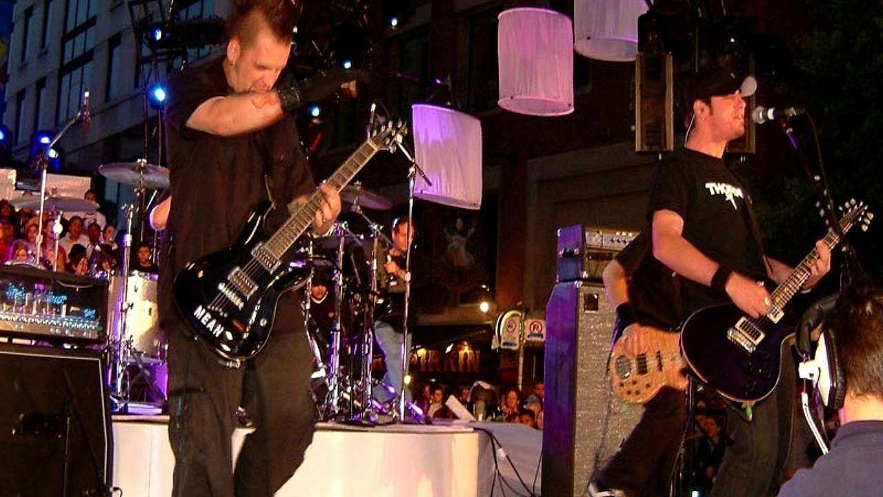 Three Days Grace Live at Starland Ballroom, Sayreville, NJ 27 Apr. 2004