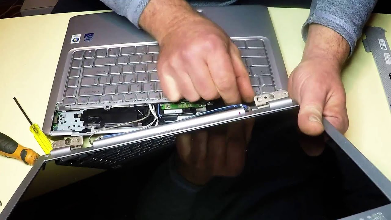 Scrapping a Laptop - Dell PP29L