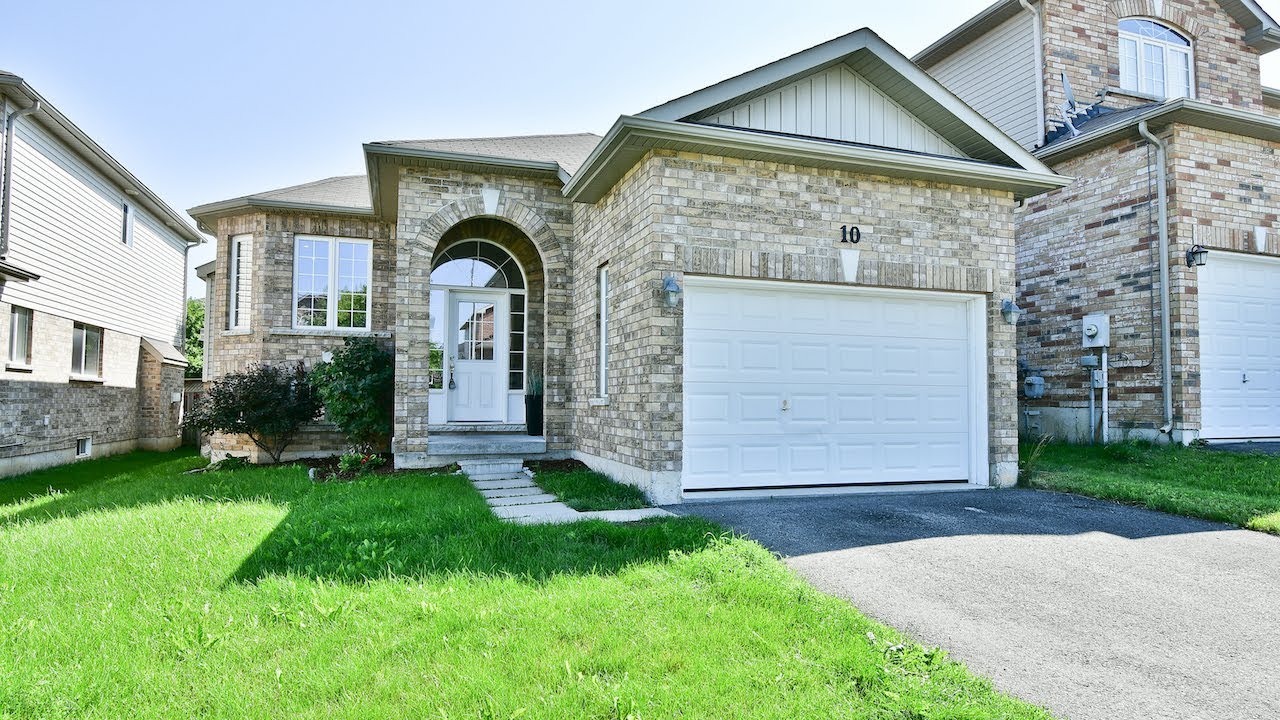 10 Lucas Crescent, Lindsay - Open House Video Tour