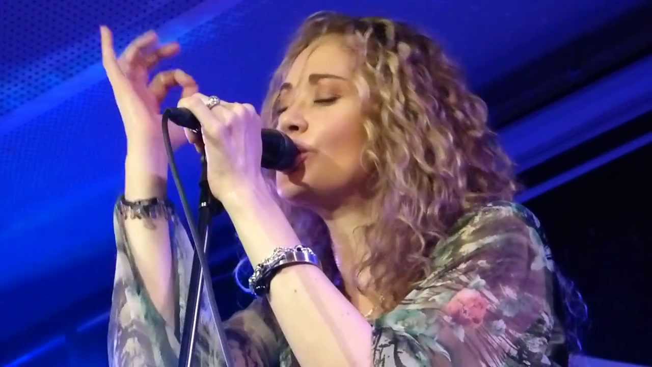 Dana Fuchs - MOMENT AWAY, Cafe Reigen, Vienna, 10.09.2013
