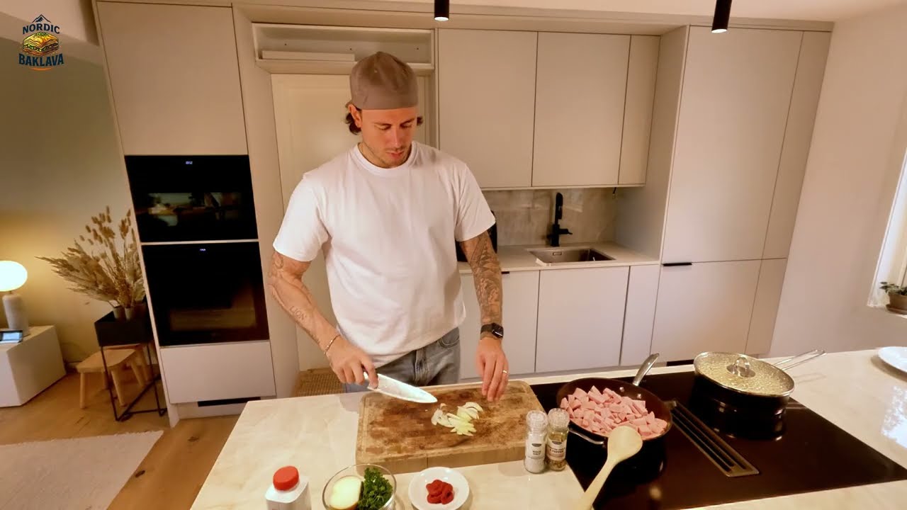 Evde İsveç Lezzeti: Korv ( Sosis ) Stroganoff Yapıyorum! #yemek #sweden #food #isveç #yaşam #sosis