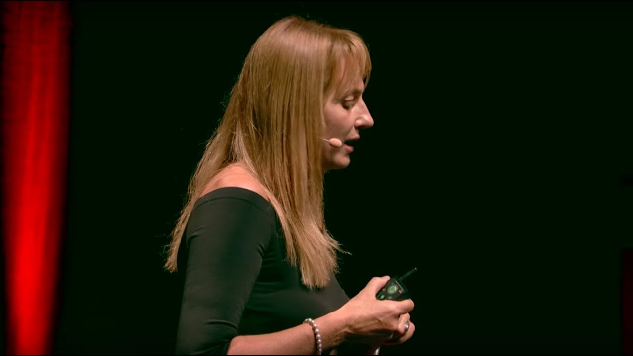Scoprire la materia oscura è questione di coopetizione | Paola Catapano | TEDxGenova