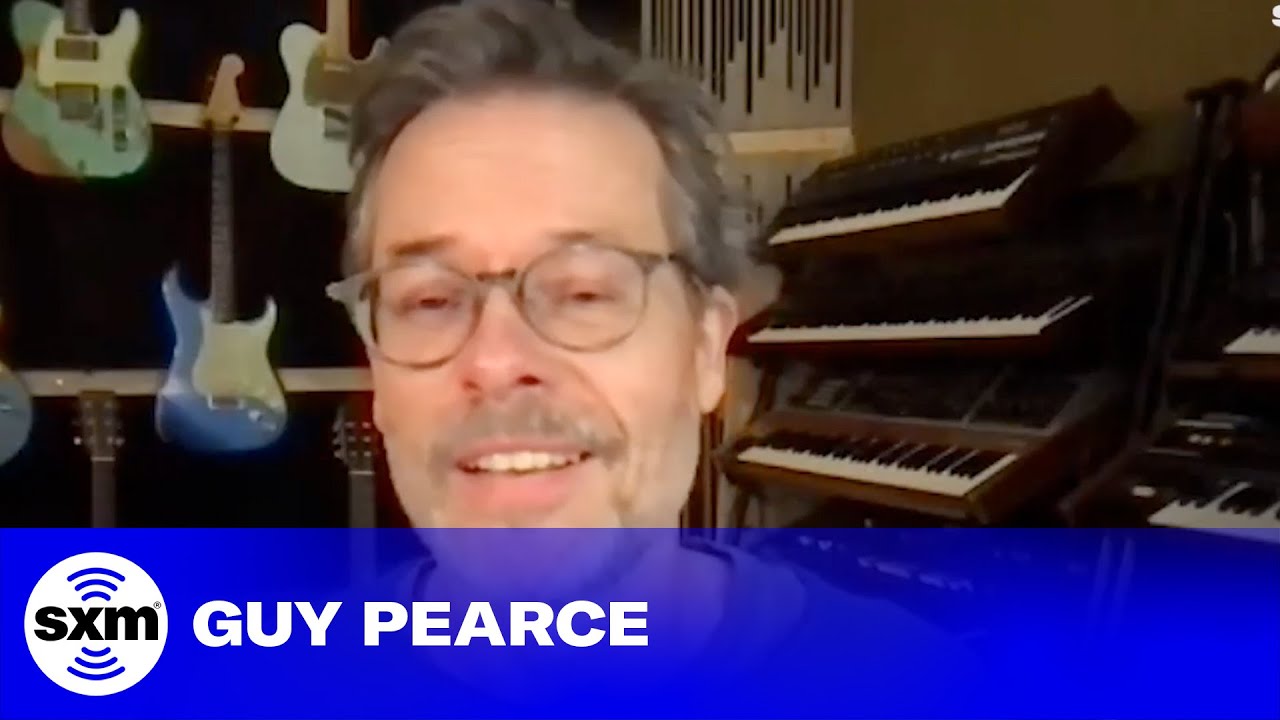 What Struck Guy Pearce as 