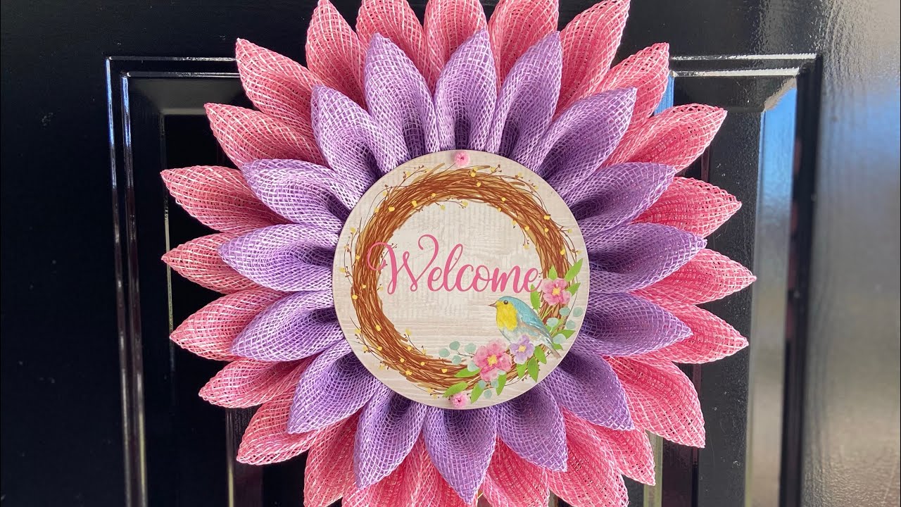 How to make a flower wreath with the Star Trek petal and an 8&rdquo; sign.