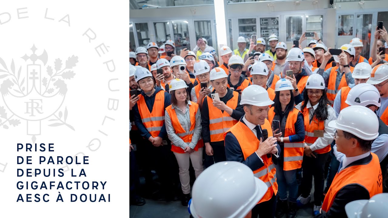 Prise de parole du Président Emmanuel Macron depuis la gigafactory AESC à Douai.