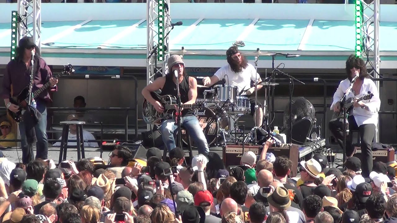 KISS Unplugged show - KISS Kruise 4 2014