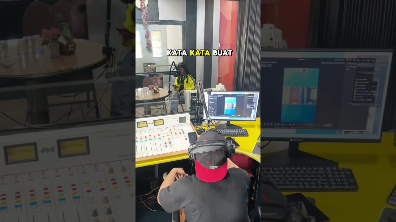 Talkshow Syanada dan Bang Ketut Jenggot di Radio Beoli Fm