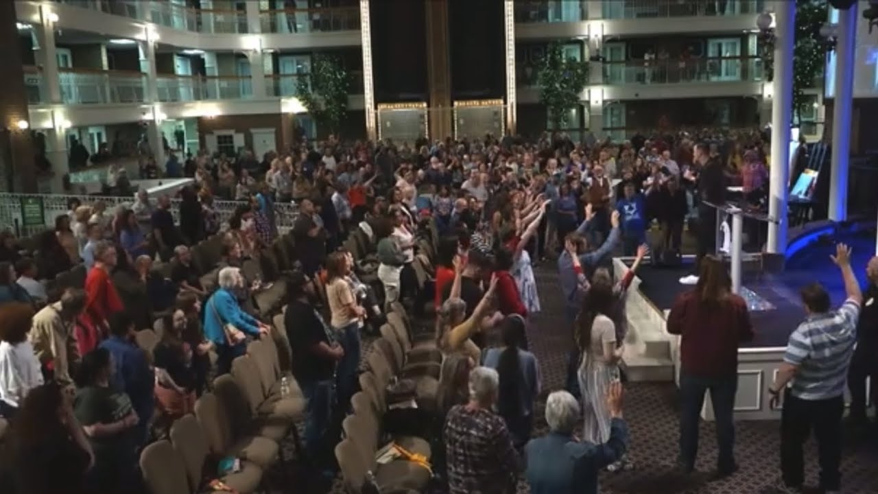15 people called out by NAME and SICKNESS, (by revelation), and ALL were healed! -Chris Reed
