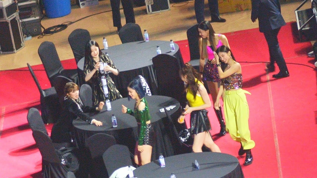 물병세운걸 있지(ITZY)에게 자랑하는 우기(YUQI)와 자기들도 따라해보는 있지