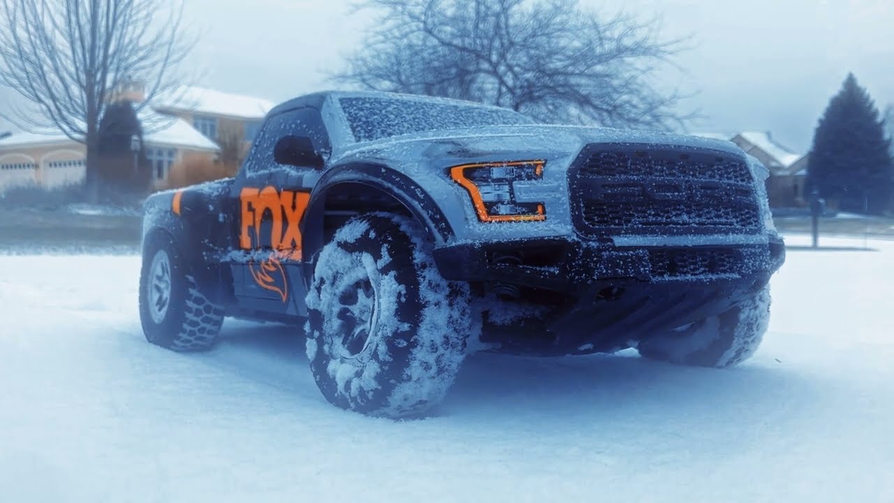 𝕎𝕚𝕟𝕥𝕖𝕣 ℂ𝕙𝕚𝕝𝕝 ℝ𝕦𝕟 - Traxxas Fox Racing Ford F150 Raptor RC Snow Run | 4K Cinematic