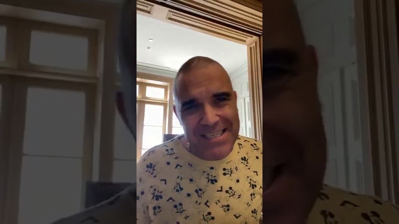 Robbie Williams - Love To Hate You / Erasure Medley (Live Coronaoke 14/4/20)
