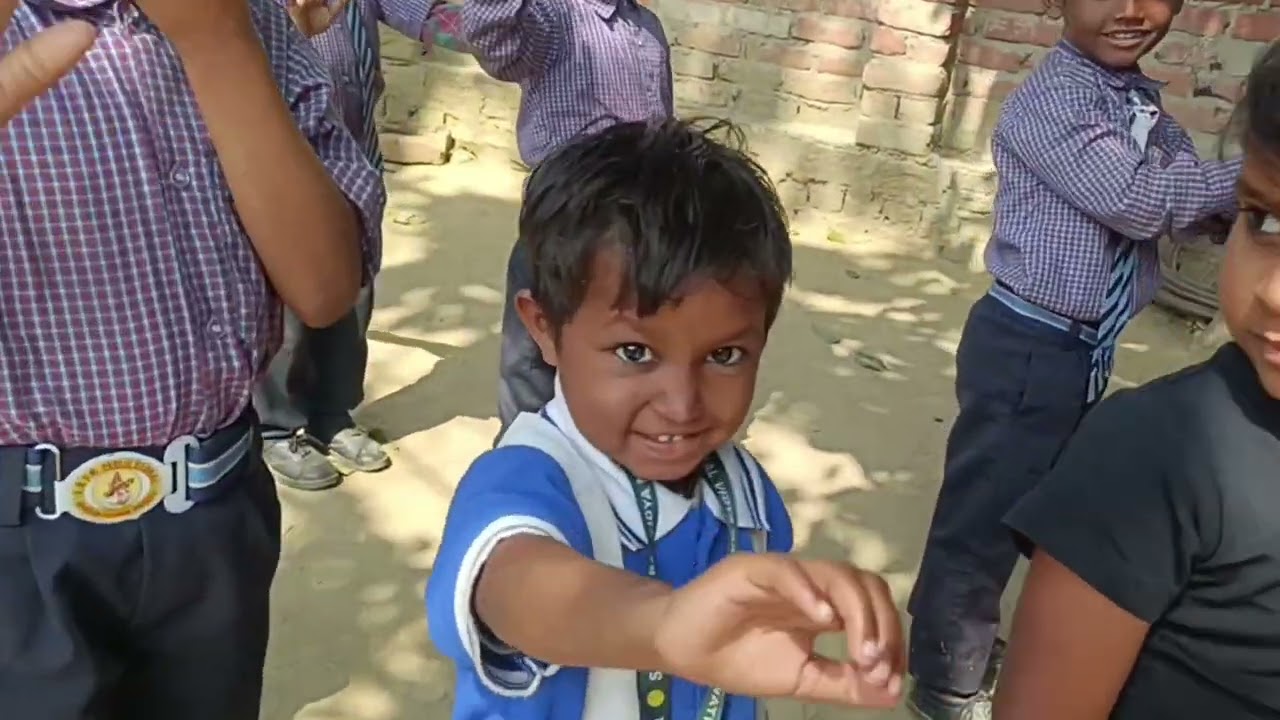 Saturday ko fir  students khele aur bahot maja kiya but mujhe mja nhi aaya🤣😁