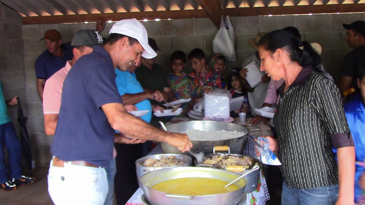 ALMOÇO NA ROÇA COM MUITA FARTURA (SANTO REIS)@angeloportugues