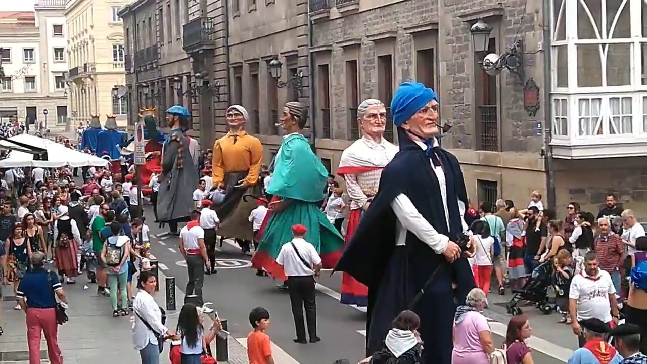 Gigantes de Vitoria Gasteiz FIESTAS 2018