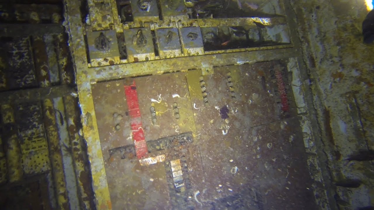 HMNZS Canterbury Wreck Diving - 01 Deck Penetration