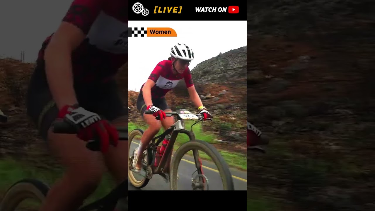 Бьянка Хоу привлекает всеобщее внимание в красном 🔴 - Прямая трансляция стала возможной благодаря...