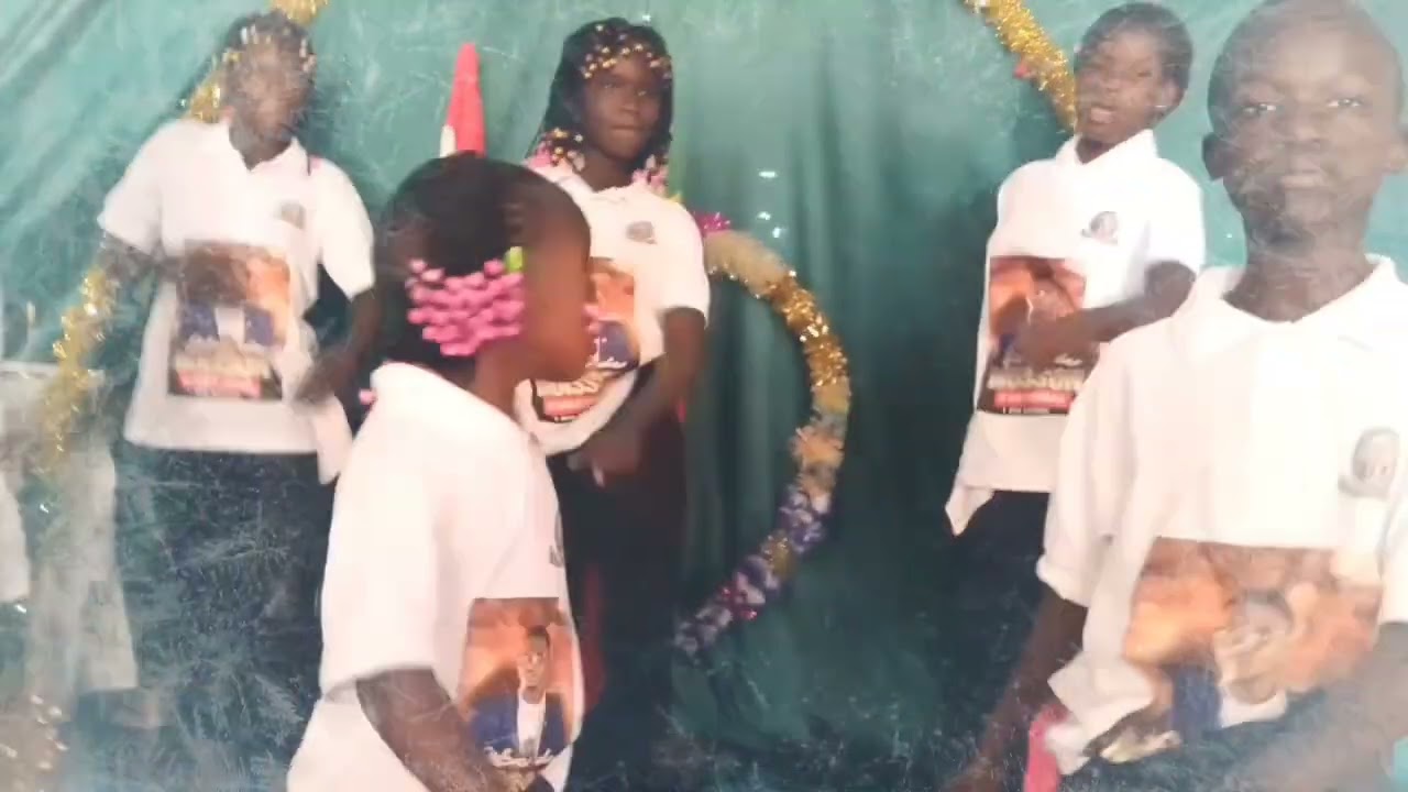 Les Étoiles de Christ d'EAU-VIVE du Gambie 