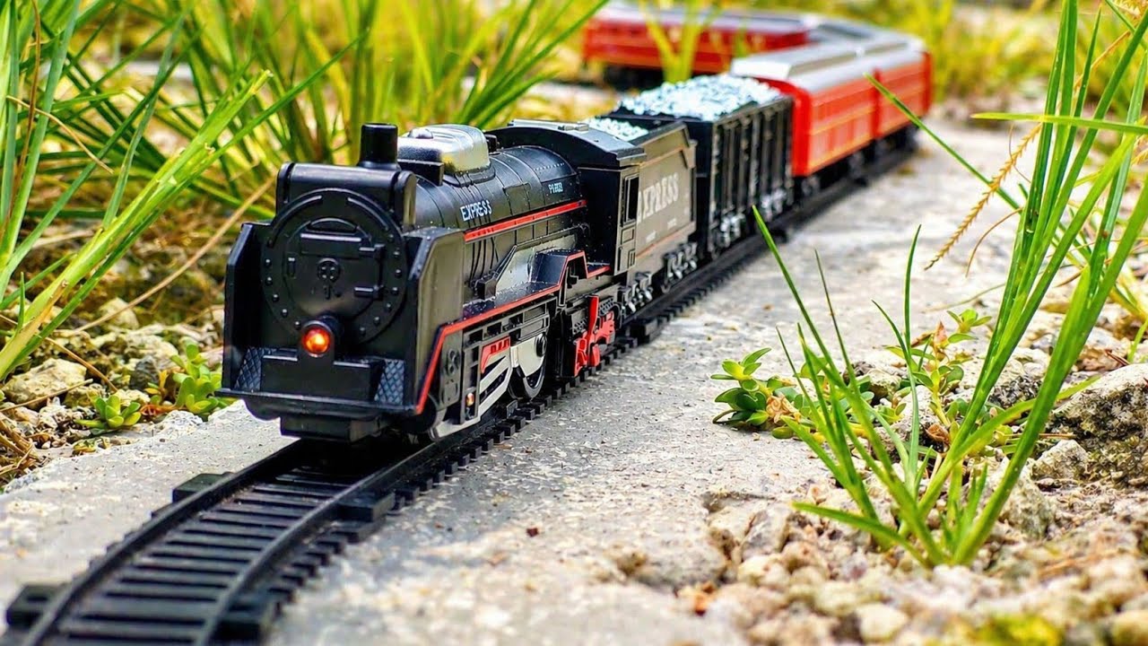 Rail king train sets,D51 Train hit stone dump truck