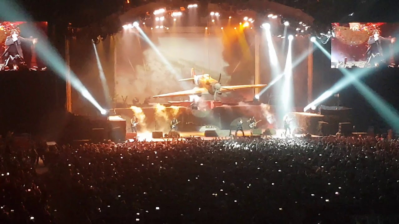 Iron Maiden live @ Manchester Arena 6/8/2018 - Doctor Doctor + Aces High