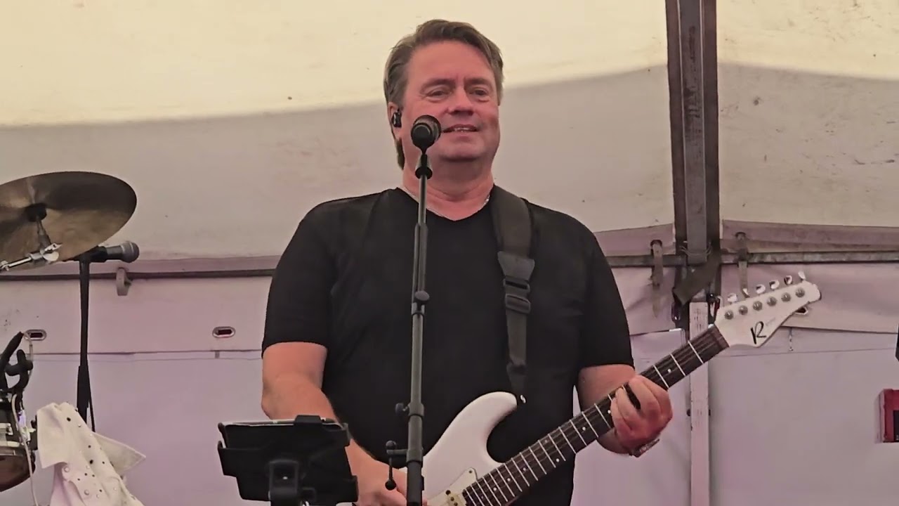Hold me - Kandis  - bakkefesten Gilleleje  - juli 25 #kandis