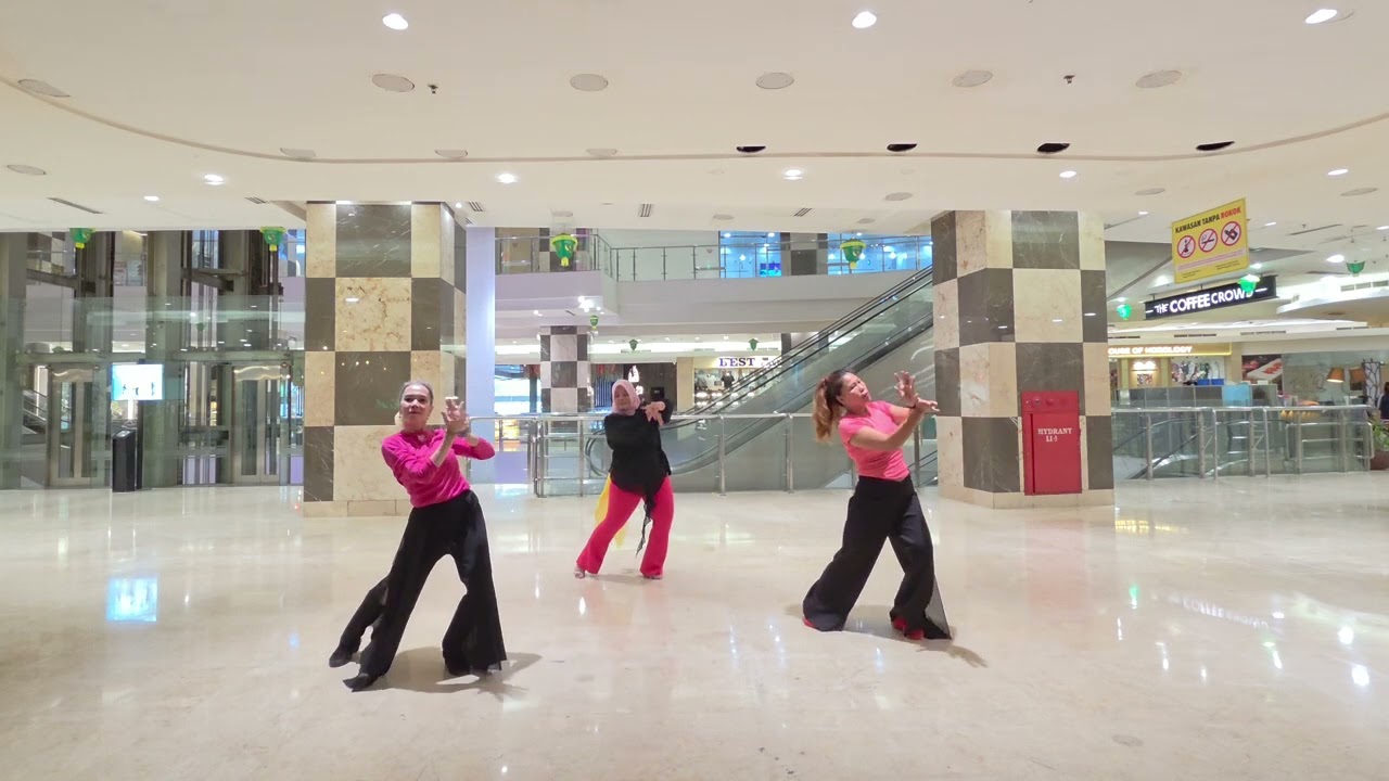 Yi Jian Mei Line Dance/ Choreo Heru Tian(INA)/ Level High Improver/ Demo : Fei - Dessy - Ayue