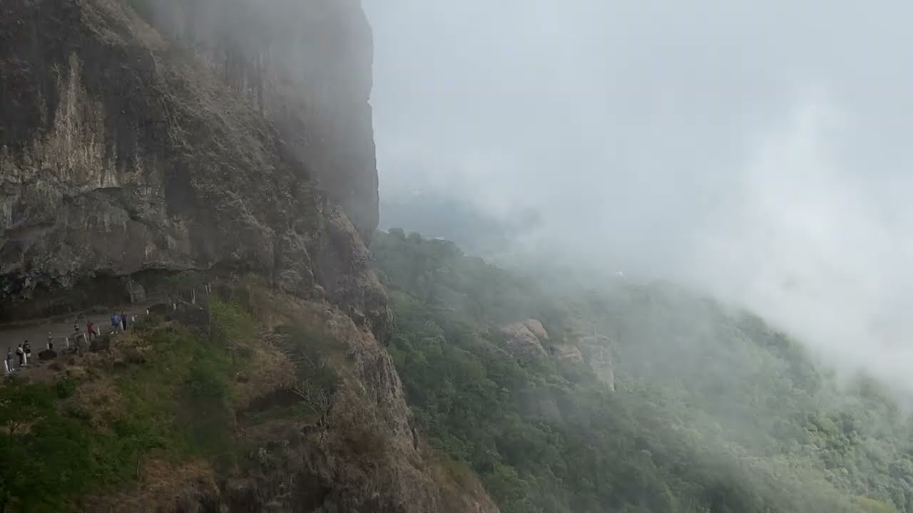 Me traje a las gringas a la cueva del chamuco conocido por su nombre Satanas 