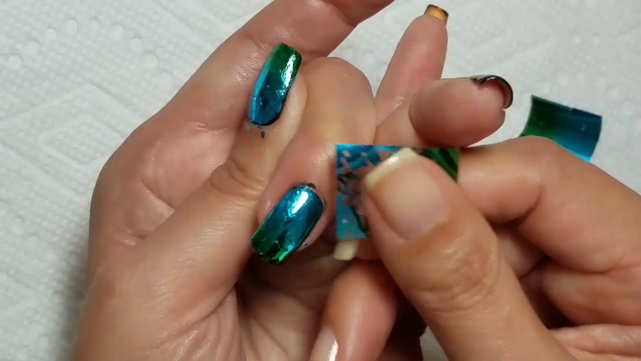 Nail foil glue comparison and tutorial