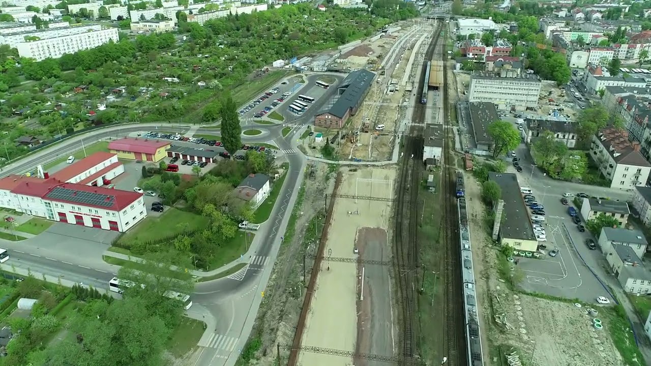 🏗️🦺Prace na linii kolejowej nr 202 na odcinku Gdynia Chylonia-Słupsk🚅🏫Stacja Słupsk.🛤️