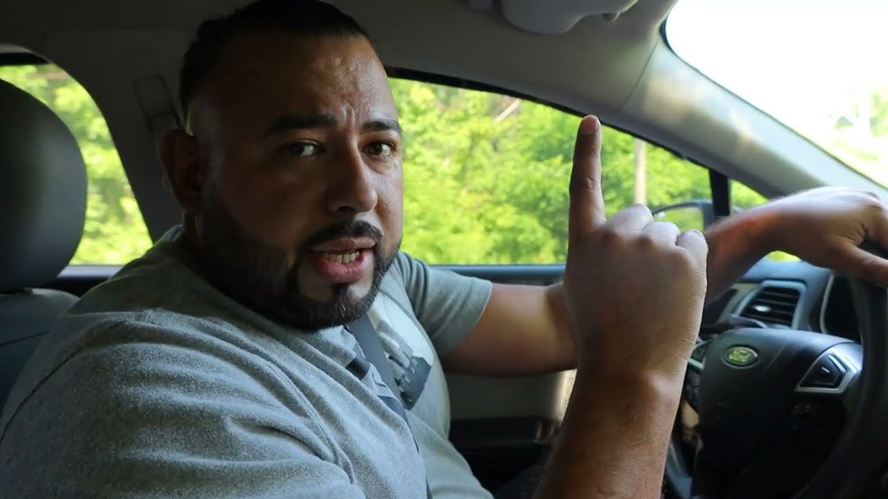QUE HACER SI TE DETIENE LA POLICIA POR UNA INFRACION DE TRANSITO EN USA