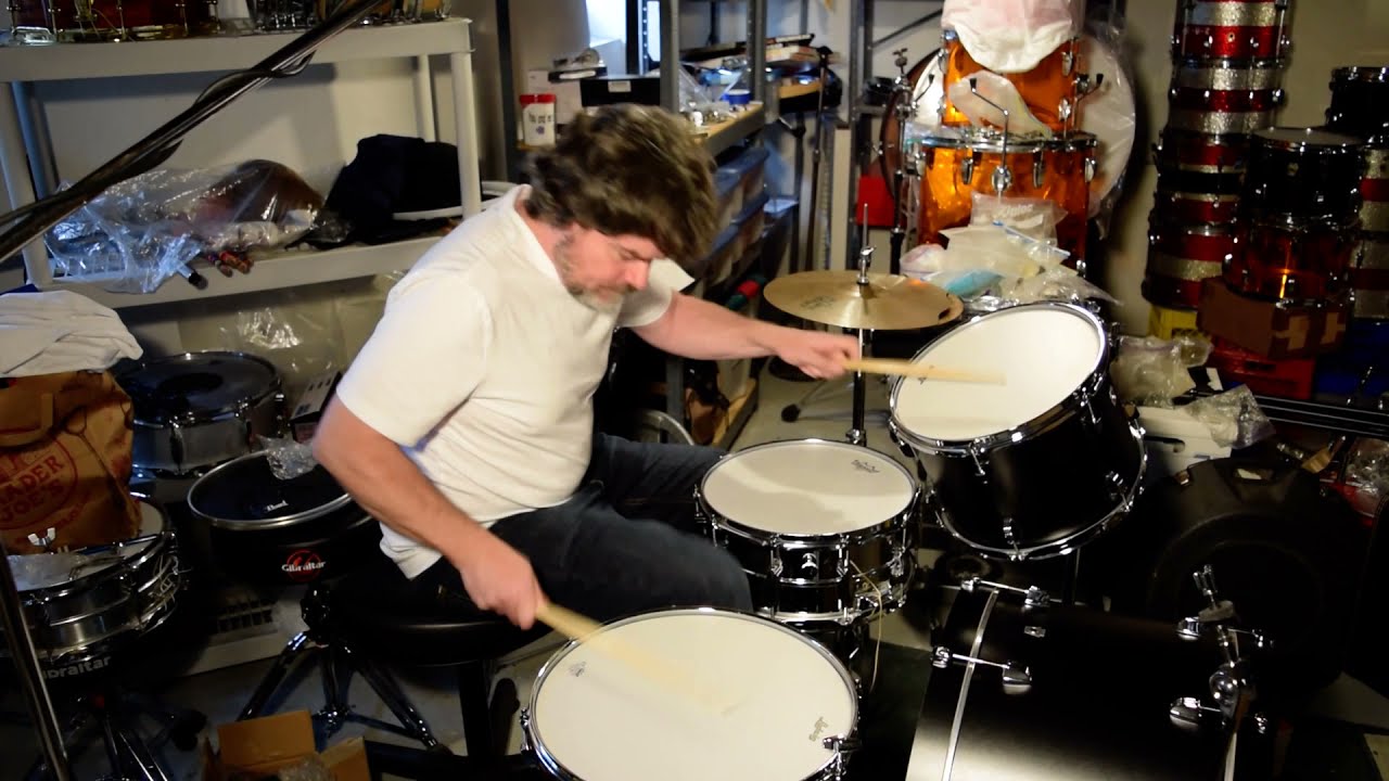 TOTALLY Unmuffled Bass Drum Olaying * Bonzoleum Drum Channel
