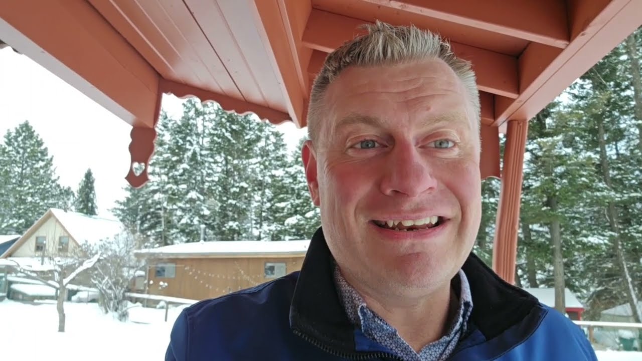1721 8th Ave Invermere! *LOCATION! *SPACE! *POTENTIAL!