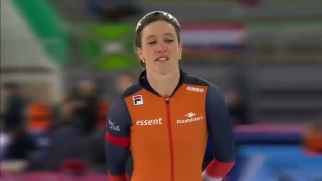 Suzanne Schulting's Suit TORN ON IMPACT