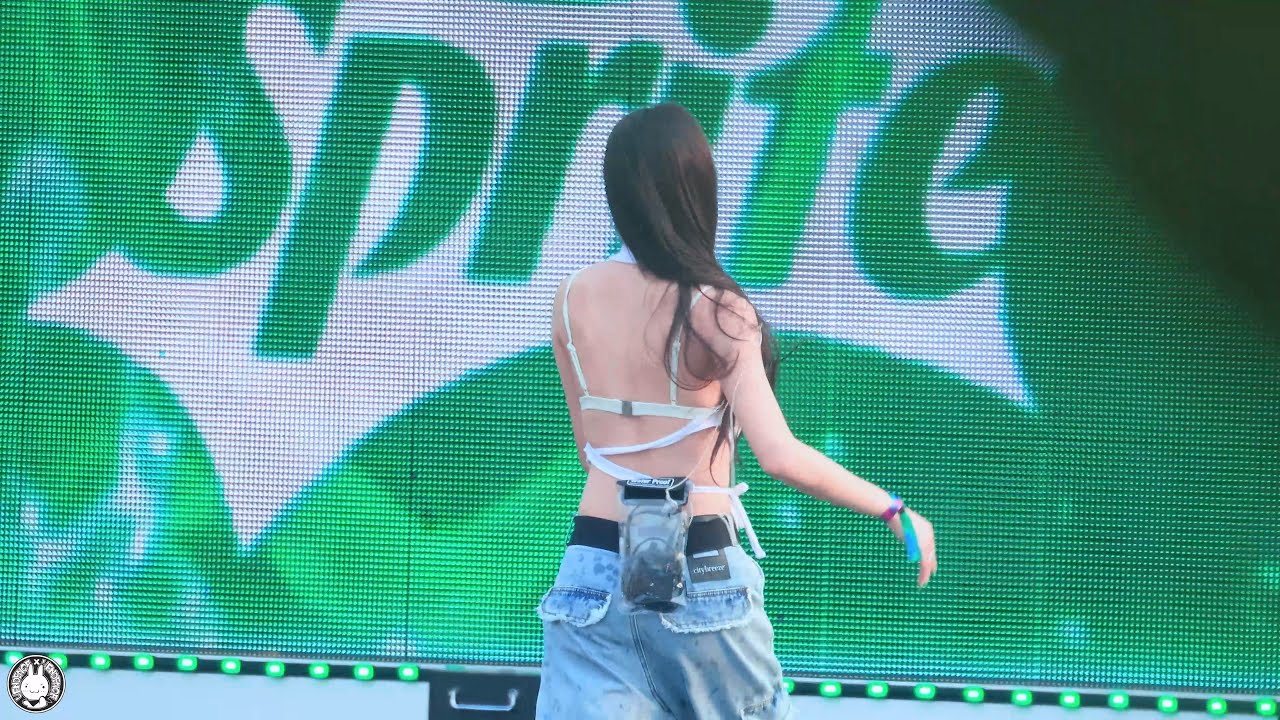 [4K] 230624 오마이걸 유아 직캠 '틱톡(Tic Toc)' Oh My Girl(YOOA) Fancam @  By 벤뎅이