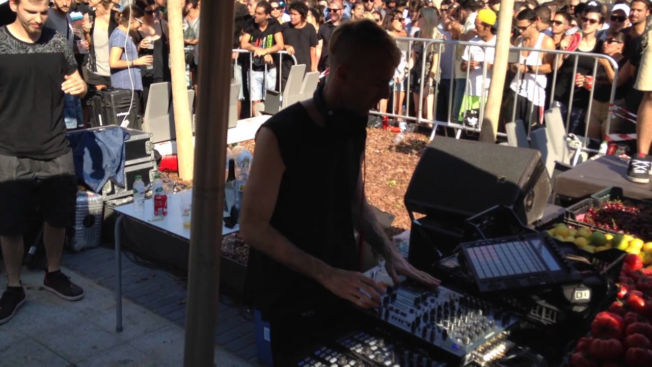 RICHIE HAWTIN #&lrm;dotUP‬ @ Pla&ccedil;a Gardunya, Barcelona OFF Sonar 2015