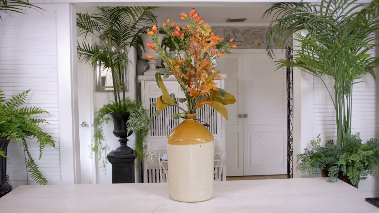 Berries of Fall | A quick and easy floristry design