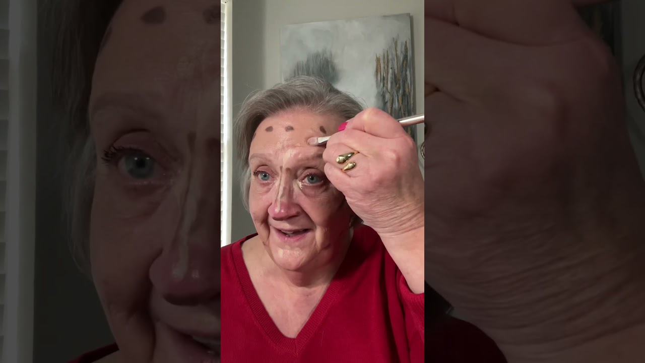 The beauty of cream makeup. Great for mature skin with fine lines and wrinkles