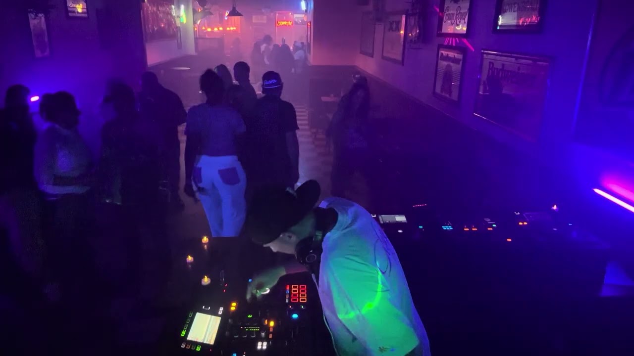 4. Chase the Ace live @ “Get Down Saturdays” 10-04-25
