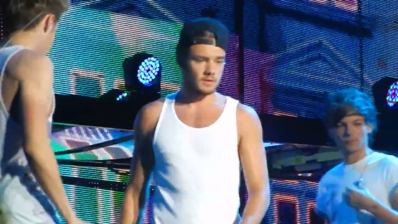 One Direction - Up All Night - 19/10/2013 Brisbane