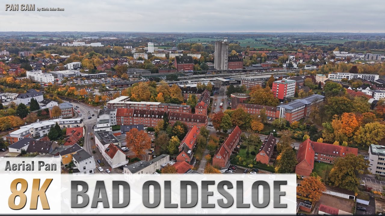 Bad Oldesloe, Germany: Stadtzentrum im Herbst - Aerial Pan - Luftpanorama - 4K/8K - 0575