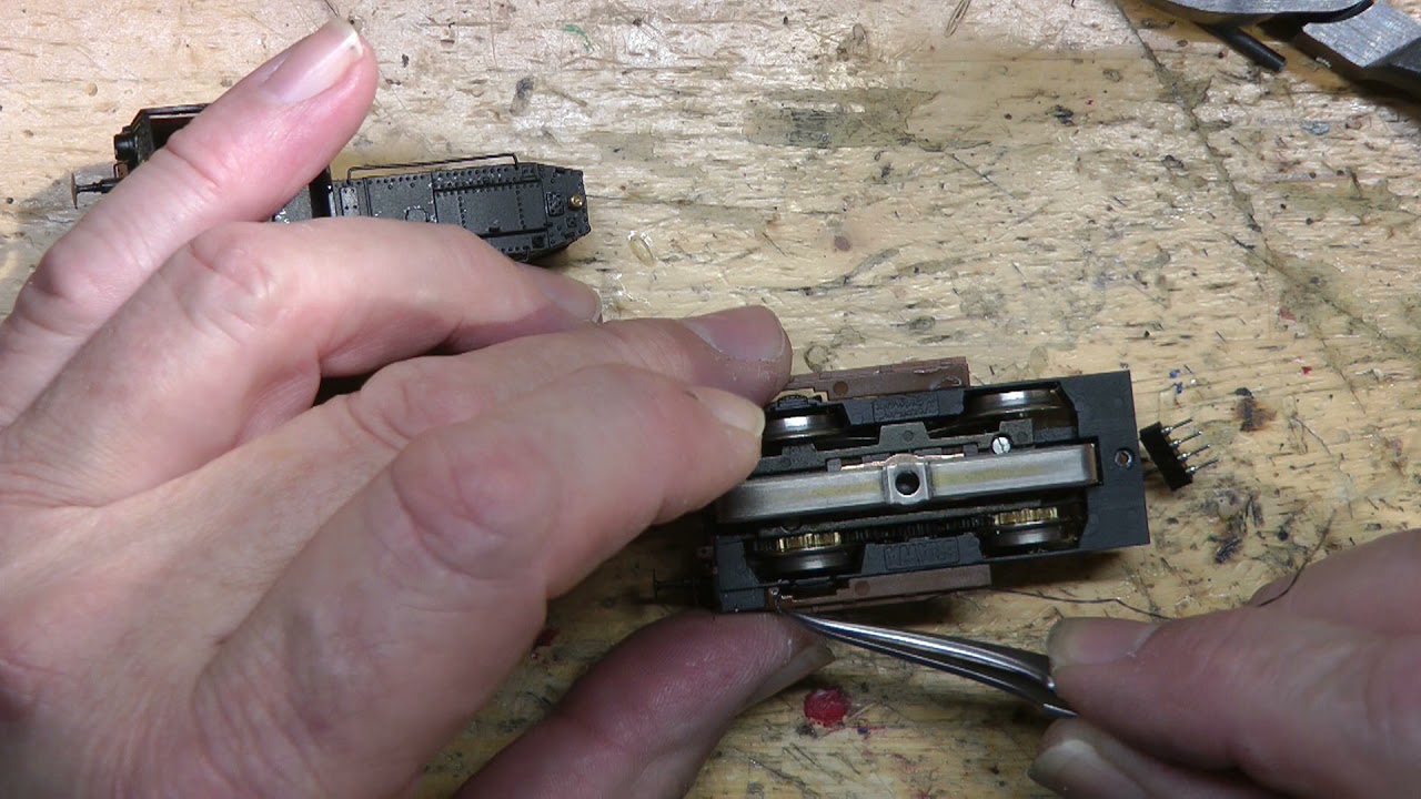 Wolfgangs Märklin modellbahn Köff  von Brawa Bastelteil wird digital - mit LED Licht.